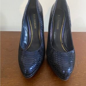 Enzo Angiolini Snake Skin Heels 8.5 Dark Navy Blue